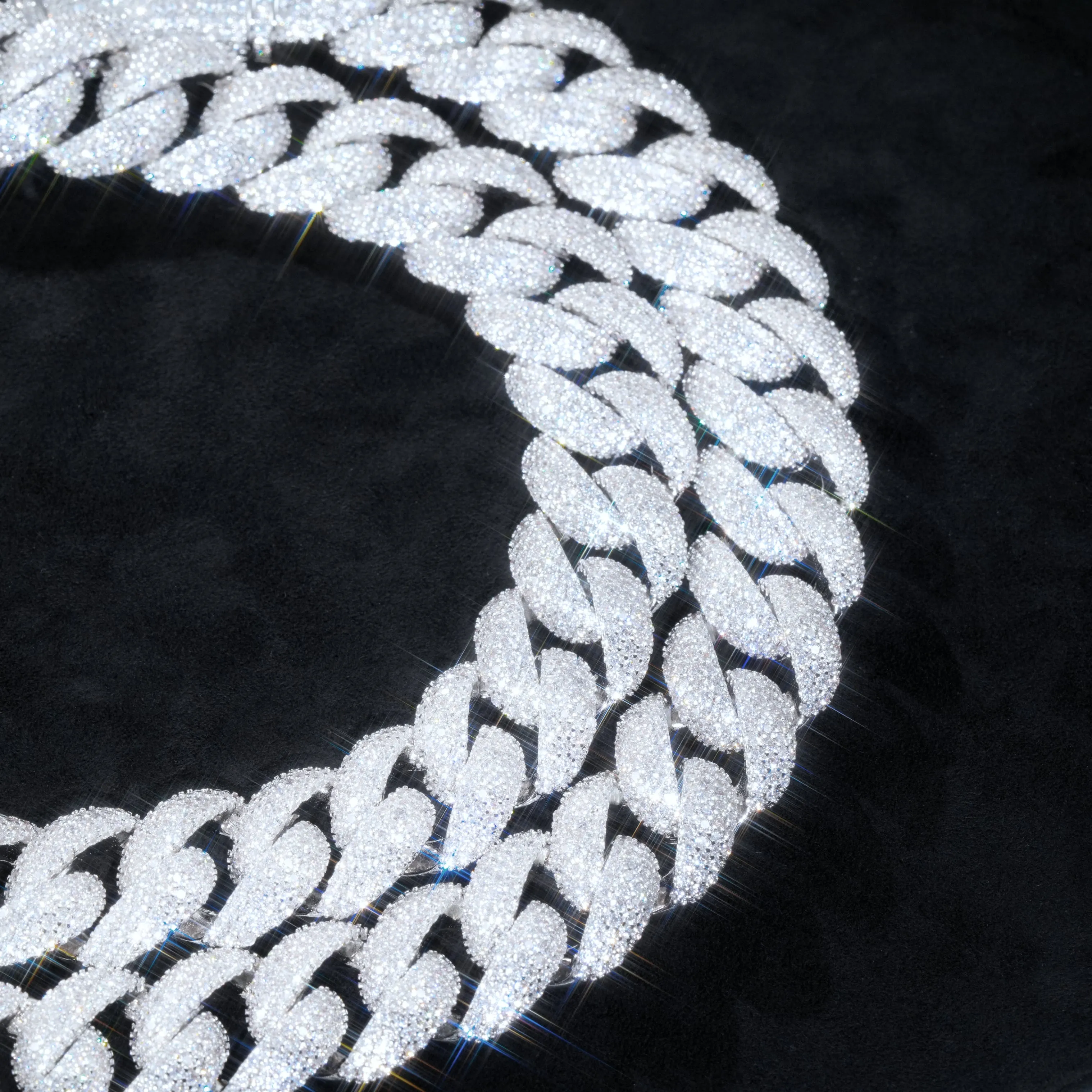 18mm Curved Clasp Bubble Cuban Link Chain