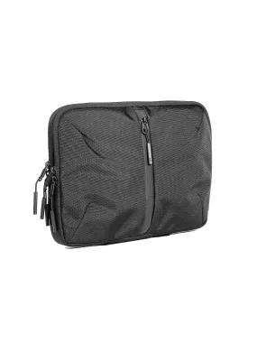 AER Tech Folio 13 Inch Black