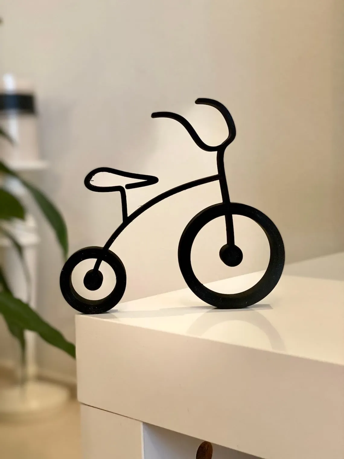 EROTNGO Minimalist Baby Bicycle Sculpture - Statue, Bike Gift, Ideal for Housewarming, Shelf Decor, Tabletop Accent, Sweet Home Decoration