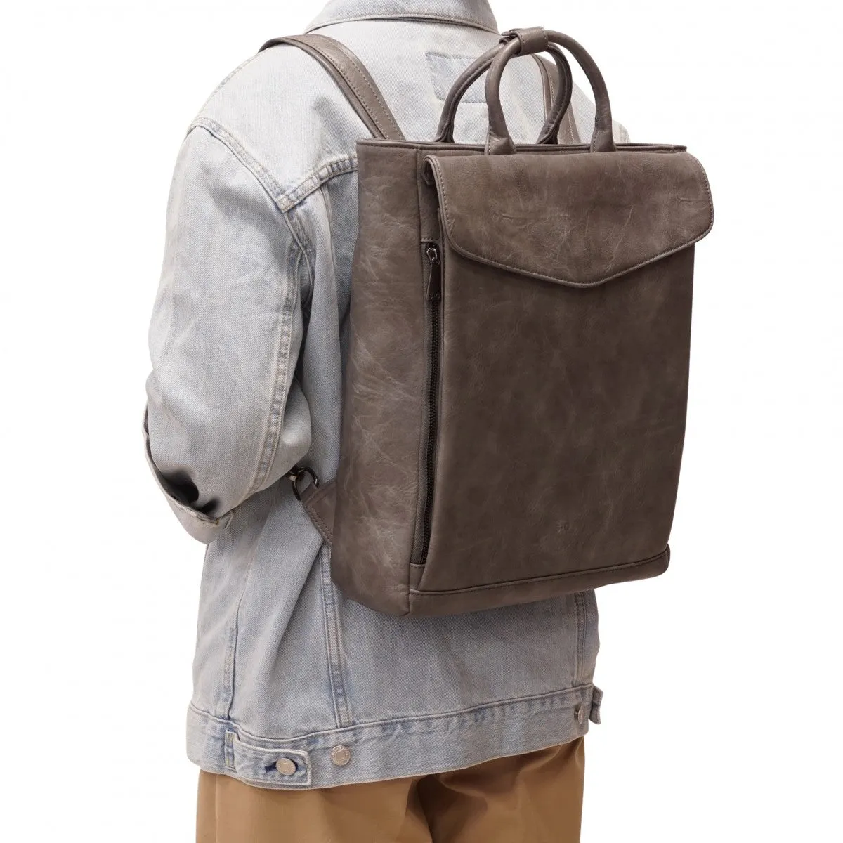 Evie Backpack- Camel