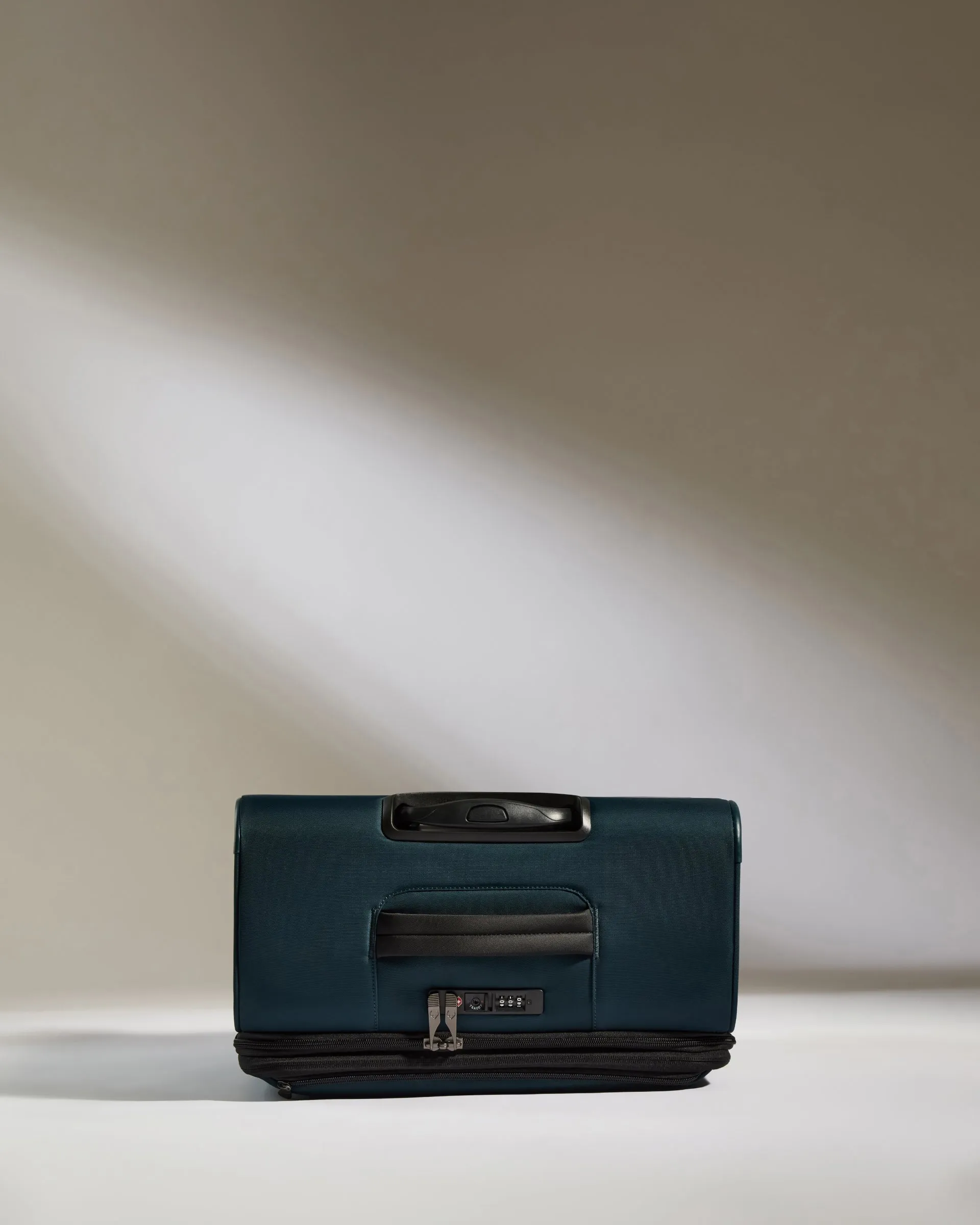 Lightest Medium Suitcase in Indigo - Soft Stripe