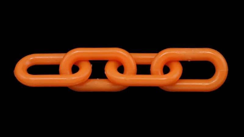 PLASTIC CHAIN 300 FEET 3" (10mm)