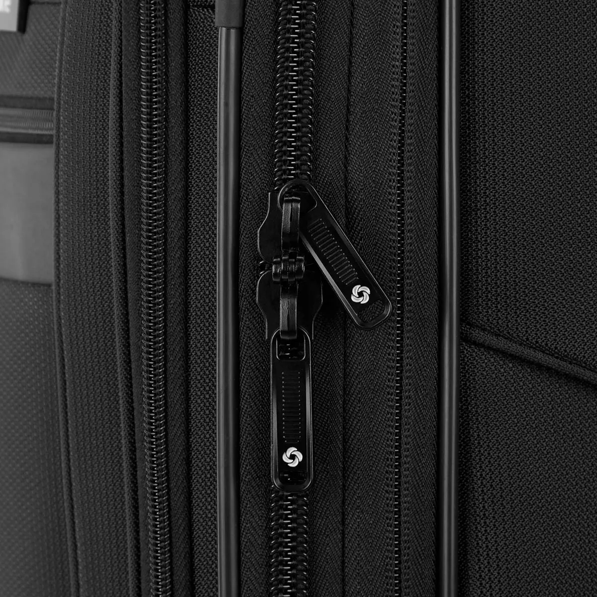 Samsonite Ascella 3.0 Expandable Carry On Spinner