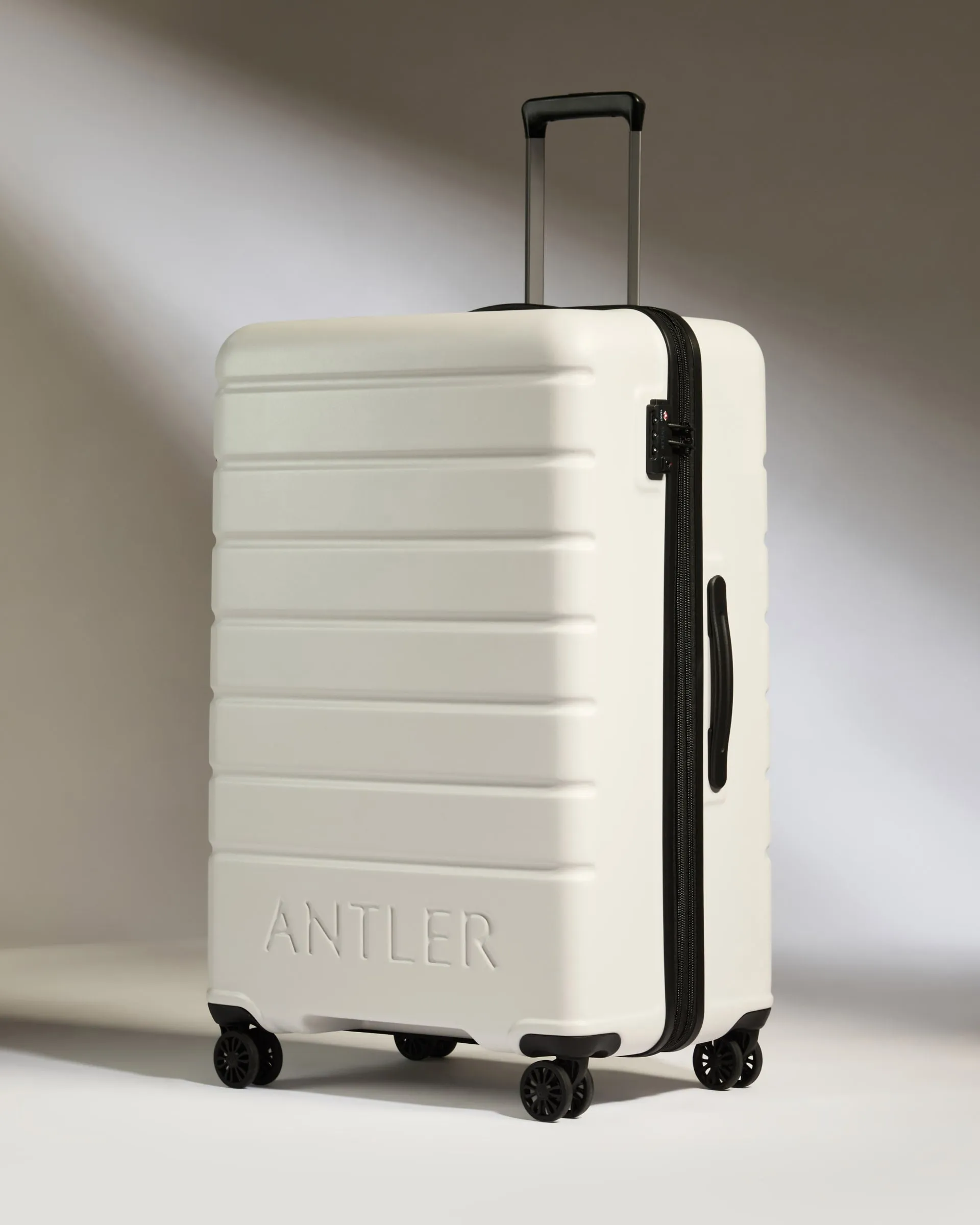 Suitcase Set in Arctic Grey - Logo