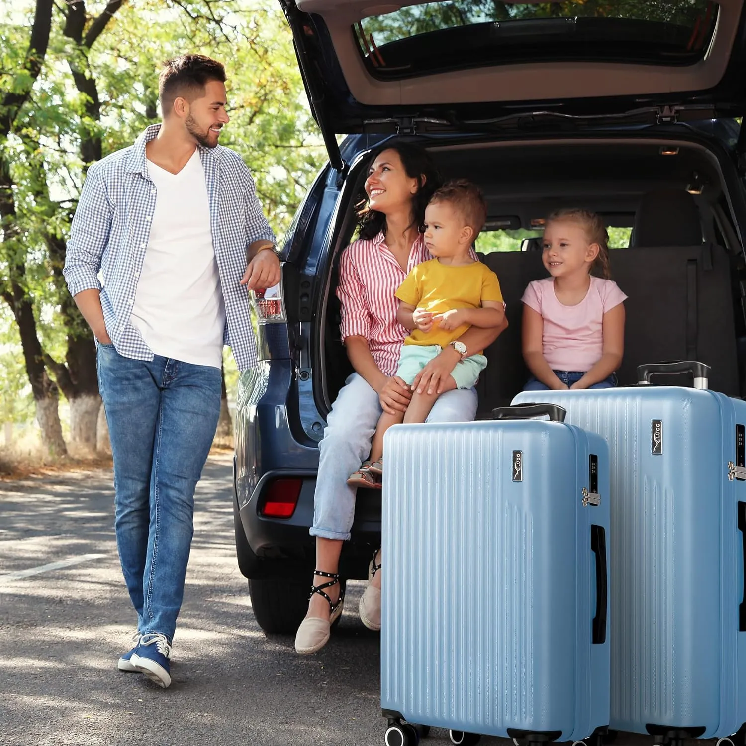 Vacay 3pc Suitcase Set in Sky Blue