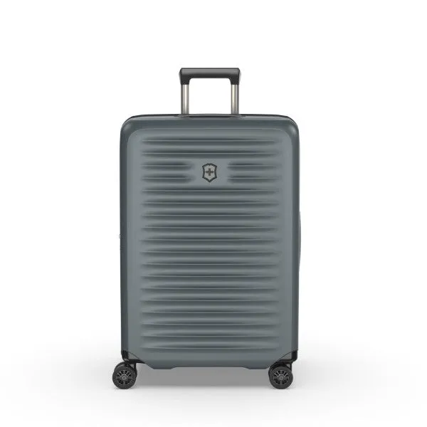 Victorinox Airox Advanced 69cm 4-Wheel Expandable Medium Suitcase